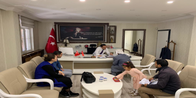 Halkın Kaymakamı Makam Kapılarını Kapatmıyor