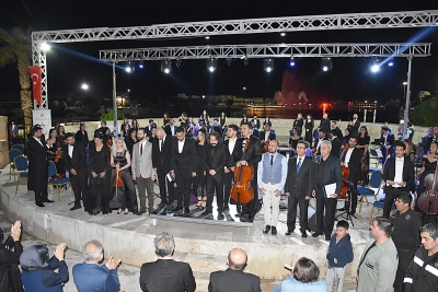 Harran Üniversitesi Gençlik Orkestrası'ndan Tarihi Konser