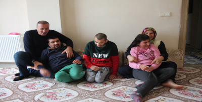 Hayatını Engelli Çocuklarına Adadı