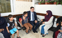 Hayırseverler ihtiyaçları karşılıyor