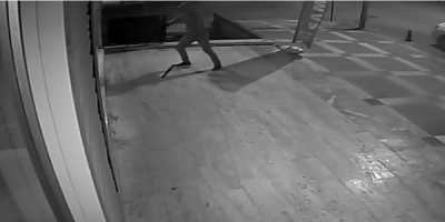 Hırsızlık Yapan 4 Kişi Yakalandı