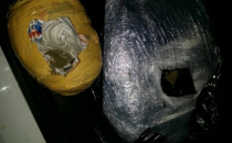 İhbar Üzerine Aranan Araçta Toz Esrar Çıktı