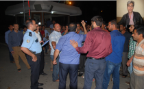 İki gündür su kesilmeyince DSİ önünde eylem yaptılar