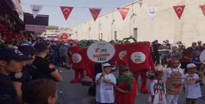 İSOT Festival Kortej Yürüyüşüne Yoğun Katılım