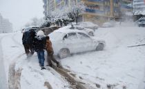 Kar yağdı vatandaşlar perişan oldu