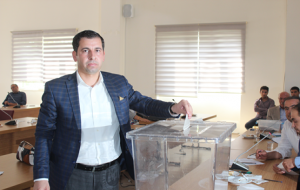 Karaköprü Başkanını Seçti