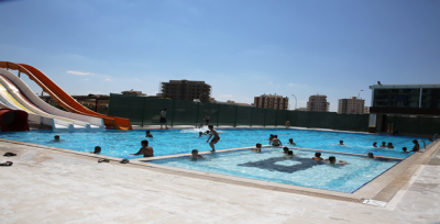 Karaköprü Belediyesi Yüzme Havuzu Hizmete Girdi