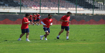 Karaköprü Belediyespor Sultanbeyli'ye Hazırlanıyor