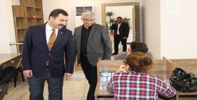 Karaköprü'de Gençler Sınavlara Okuma Evlerinde  Hazırlanıyor