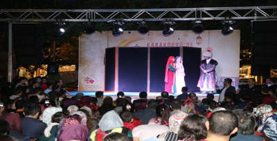 Karaköprü'de Kavuklu İle Pişekar Vatandaşları Eğlendirdi