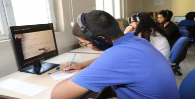 Karaköprü'de Sınavlara Hazırlanan Öğrencilere Çalışma Ortamı Hizmeti