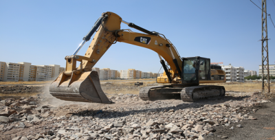 Karaköprü'de Yol Açma Çalışmaları Hız Kesmeden Sürüyor