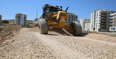 Karaköprü'de Yol Çalışmaları Ramazan'da Sürüyor