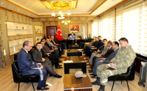 Kaymakam Yosunkaya İlçe Kurum Amirleri Bir Araya Geldi.