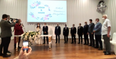 Kırmızıtaş ve Açar'ın mutlu günü