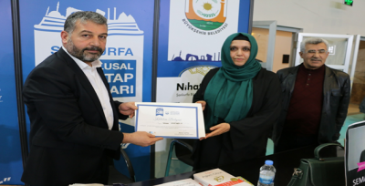 Kitap Fuarı, Yazarların İmza Günü Ve Paneller İle Devam Ediyor