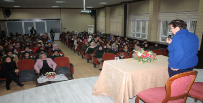 Kız Öğrencilere "Ergenlik ve Hijyen" Semineri