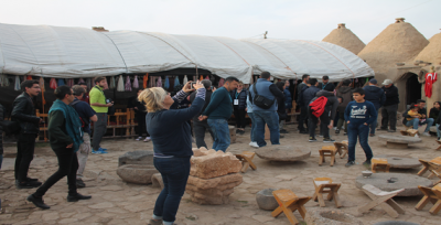 Konik Kubbeli Harran Evleri İlgi Çekiyor