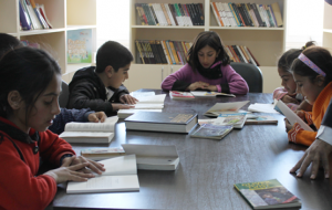 Köy Okuluna Kütüphane…