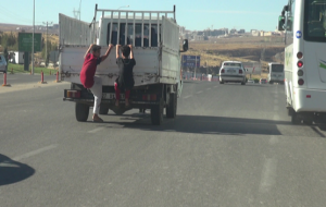 Küçük çocukların korkusuz yolculuğu