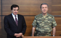 Küçük Kara Kuvvetleri Komutanını Kabul Etti