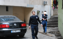 Lisesi öğrencinin unuttuğu çanta panik yarattı