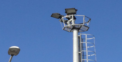 Madde Bağımlısı Genç Elektrik Direğine Çıkıp İntihar girişiminde bulundu.