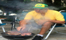 Mangal başında poz verdi