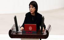 Meclis'te Leyla Zana krizi!