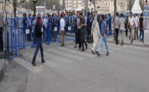 Miting alanında yoğun güvenlik önlemi