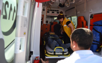 Motosiklet otomobil ile çarpıştı, 1 yaralı