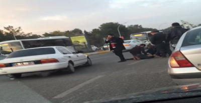 Motosiklet otomobili çarptı, 1 yaralı