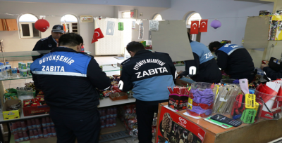 Ölüm Saçan Şırıngalı Çikolatalara El Konuldu