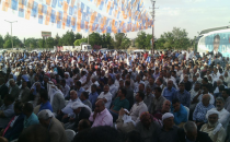 Özcan'ın büro açılışına saldırı