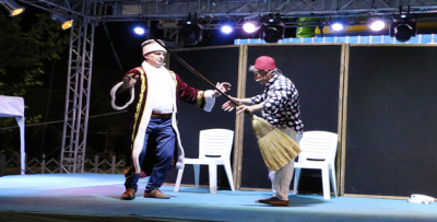 Özden Tiyatrosu Şanlıurfalılarla Buluştu