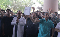 Özel hastane çalışanları eylem yaptı