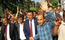 Özyavuz: "Sınırda Dram Yaşanıyor, Kimsenin Umrunda Değil !"