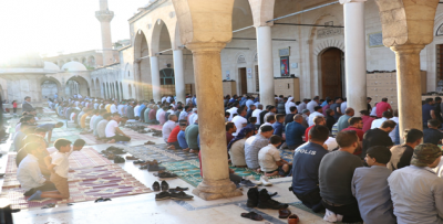 Peygamberler Şehrinde Bayram Namazı Coşkusu