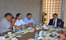 Pınarbaşı,"Devletin ekmeğini yiyip hıyanet ediyorlar"