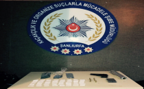 Polis uyuşturucu satıcılarına göz açtırmıyor