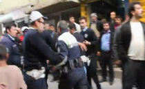 Polise bıçaklı saldırı