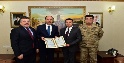 Polislere Başarı Belgesi