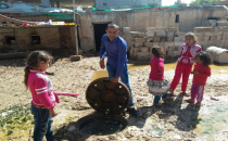 Sağlık mahallesinde taşıyan logar hastalık saçıyor