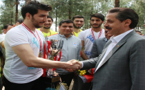 Şampiyon Takım Bakan Çelik İle Bir Araya Geldi