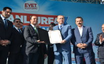 Şanlıurfa Cumhurbaşkanını bağrına bastı