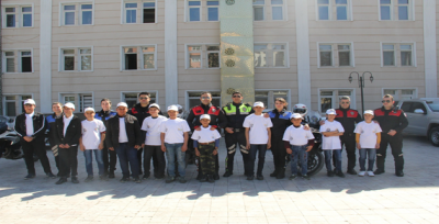 Şanlıurfa Emniyeti Çocuklara Sahip Çıkıyor