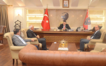 Şanlıurfa Şehit Ailelerden Tipioğlu'na Ziyaret