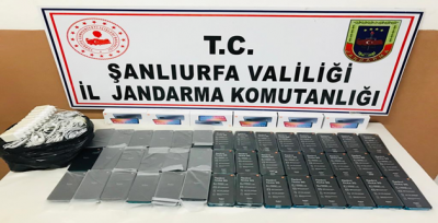 Şanlıurfa'da 102 adet kaçak cep telefonu ele geçirildi
