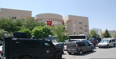 Şanlıurfa'da 1'i Muhtar 4 Kişi Mahkemeye Çıkartıldı 