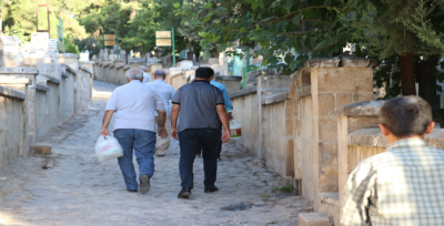 Şanlıurfa'da Bayram Sabahı Mezarlıklar Doldu Taştı